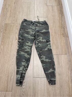 Y2K Revolt Green Camo Cargo Joggers Size Medium